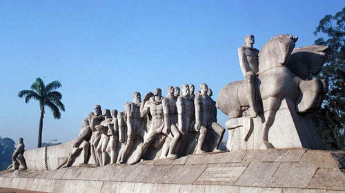 Monumento às Bandeiras Monumento às Bandeiras