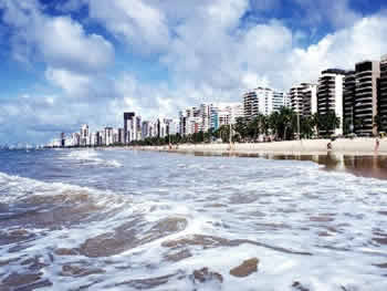 Praia de Boa Viagem em Recife, Pernambuco, Brasil